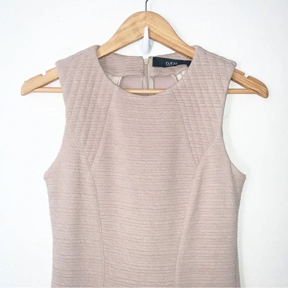 Cut 25 Yigal Azrouel Beige Sheath Dress Sz 4 Colorblock Ruffle Hem - Picture 2 of 6